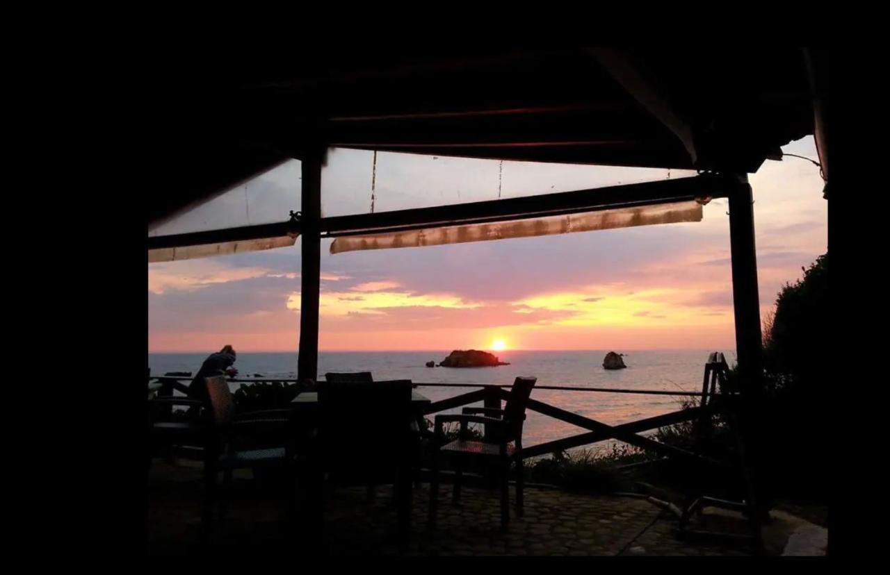 Stefanias Prasoudi Beach Agios Matthaios  Exterior photo