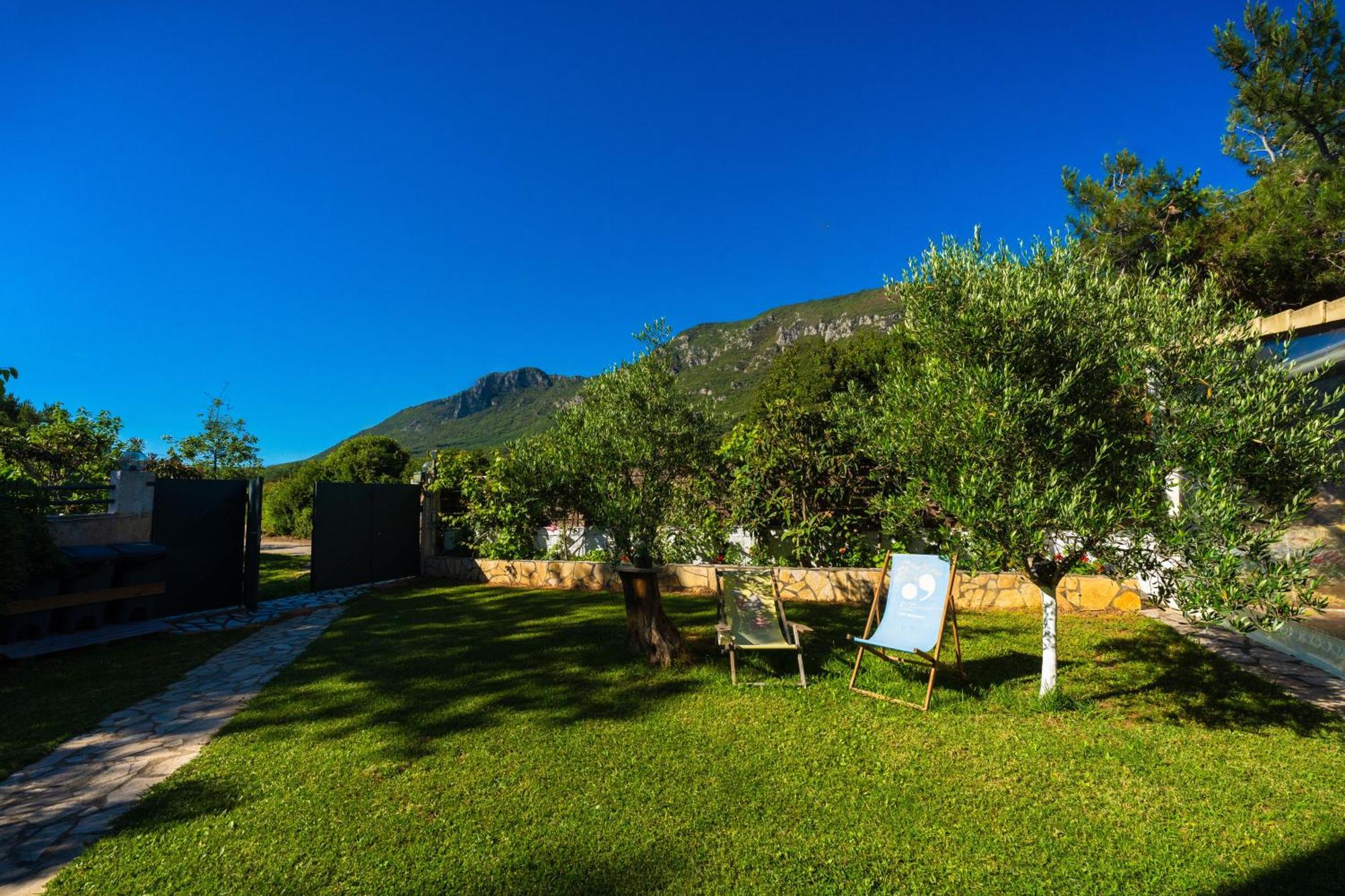 Stefanias Prasoudi Beach Agios Matthaios  Exterior photo